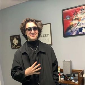 Meet your Posher, Zach